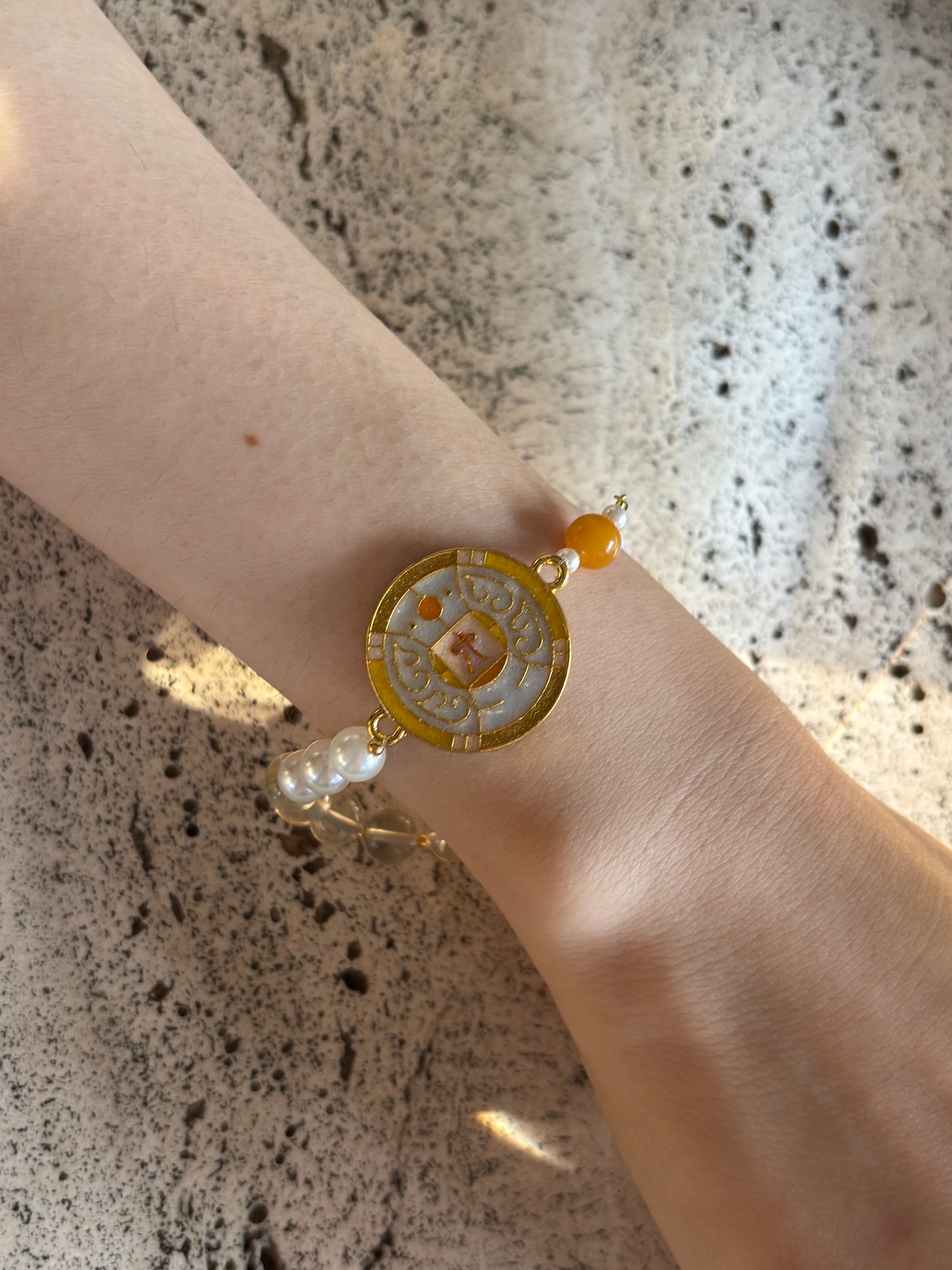 Zhuying "珠映" -- VI